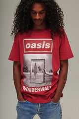 Live '25 Wonderwall Cover T-Shirt Maroon